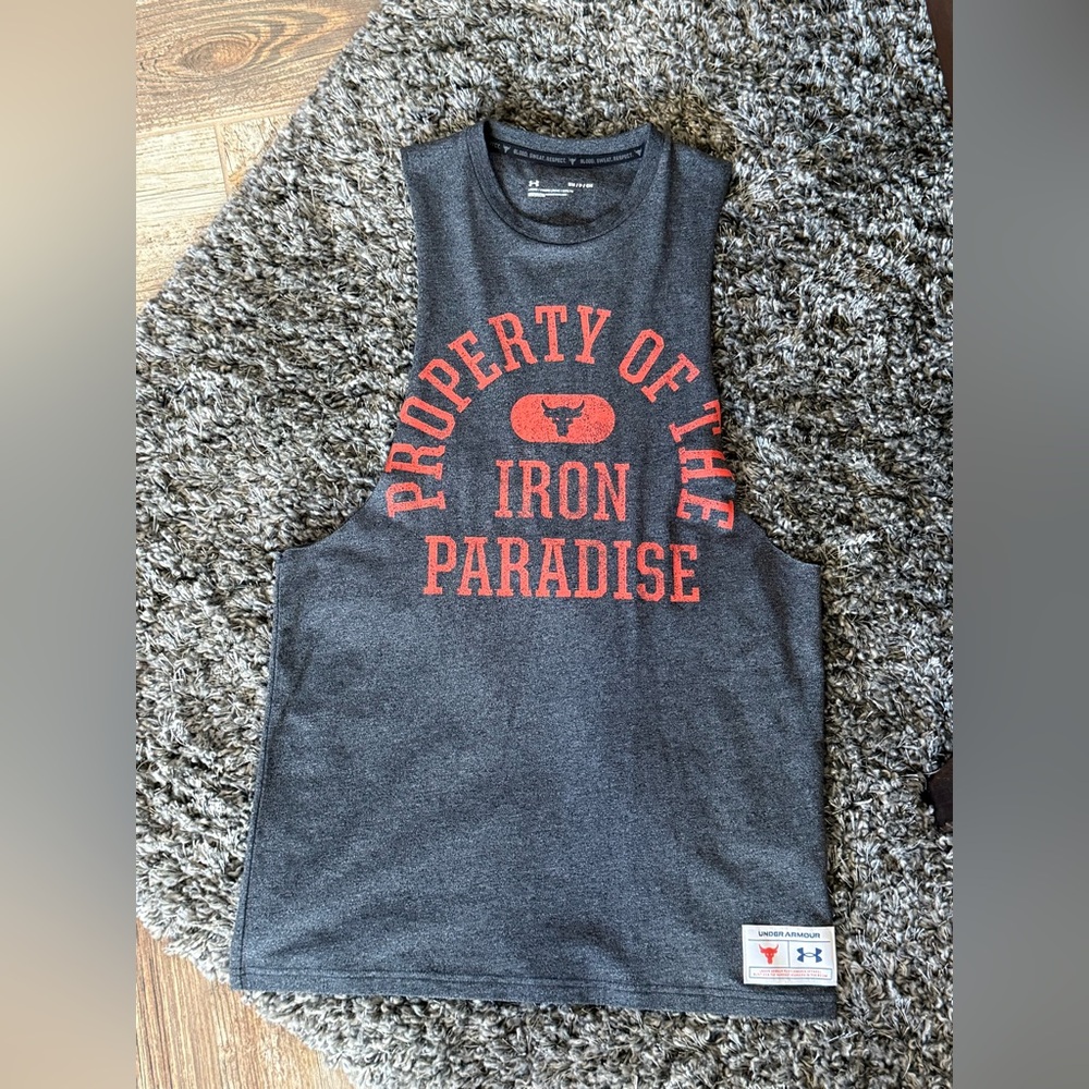 Under Armour Heathered Gray Athletic Tee